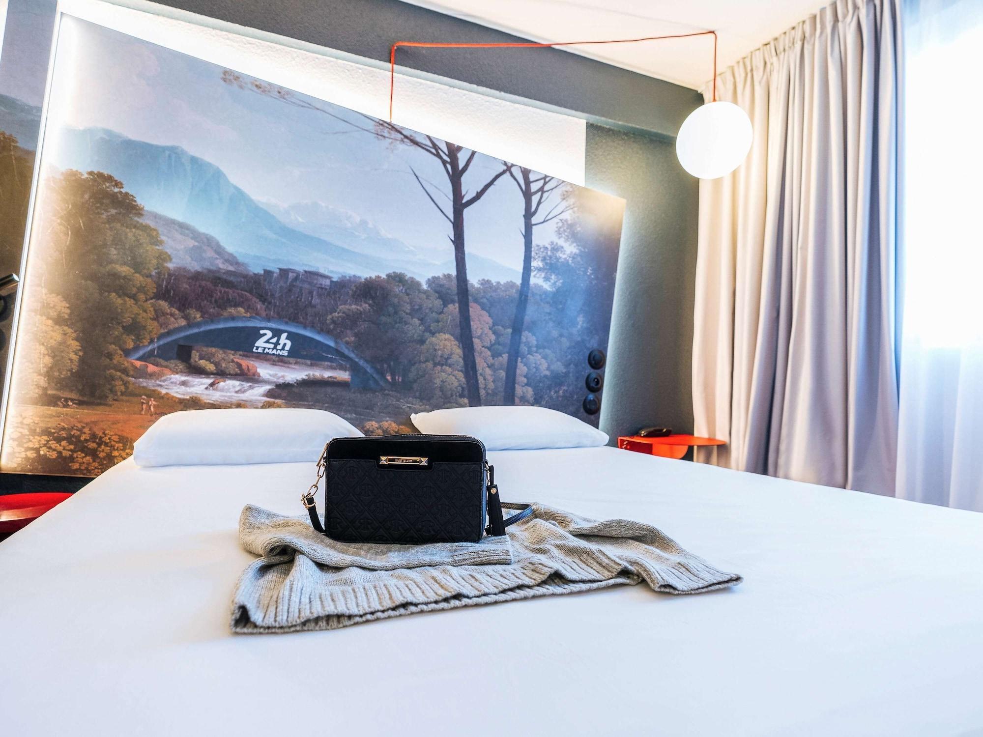 Ibis Styles Le Mans Gare Sud Hotel Exterior photo